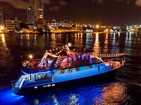 FIESTA EN YATE — Galería 1